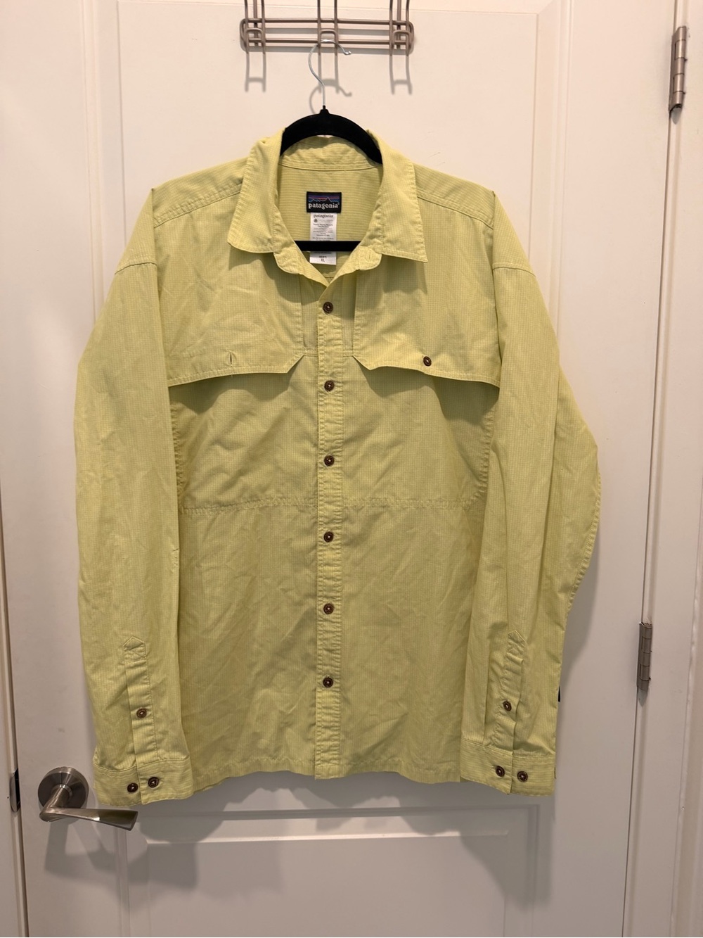 Patagonia Men's Long-Sleeved Island Hopper Shirt
Yellow Grid XL
